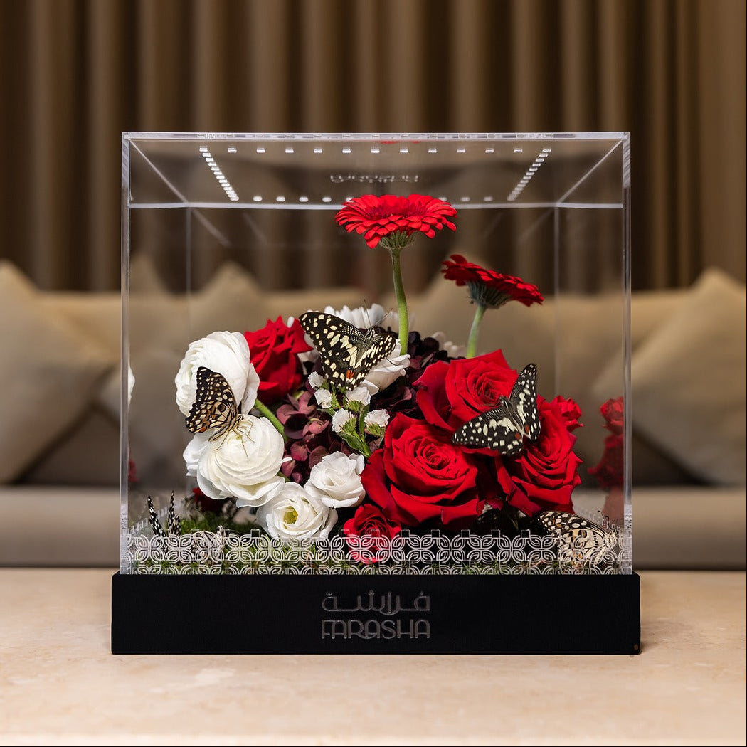 Farasha Box - Elegant Red & White