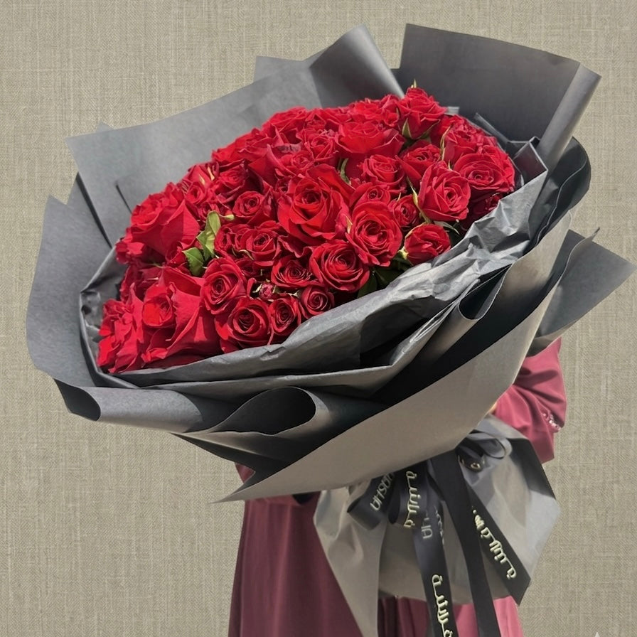 Flower Bouquet - Scarlet Desire