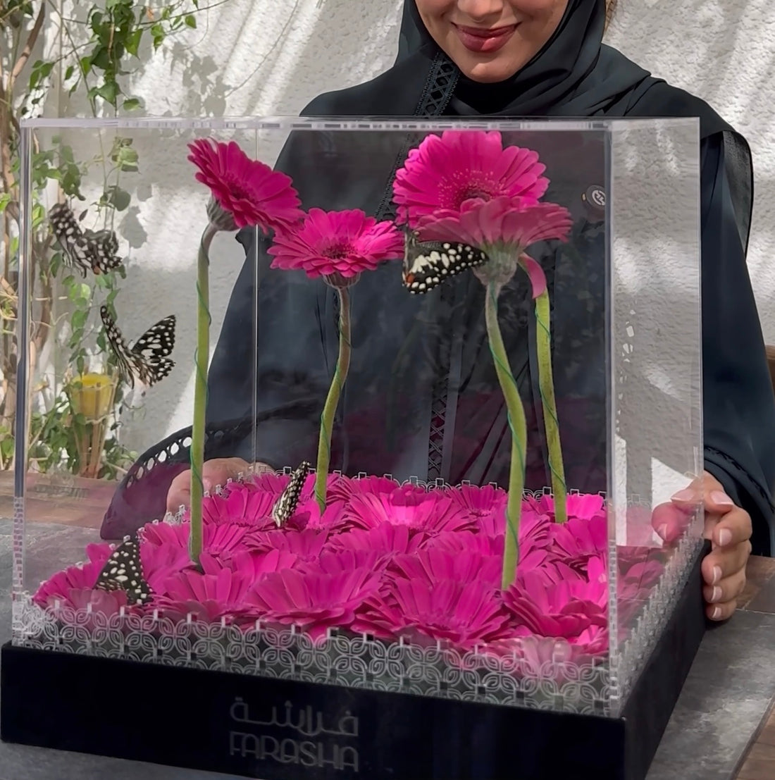 Farasha Box - Playful Bright Pink